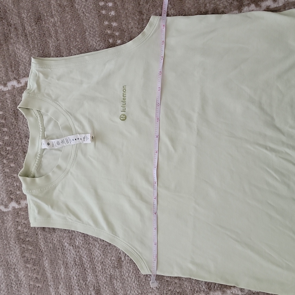Lululemon tank top - Picture 4 of 4